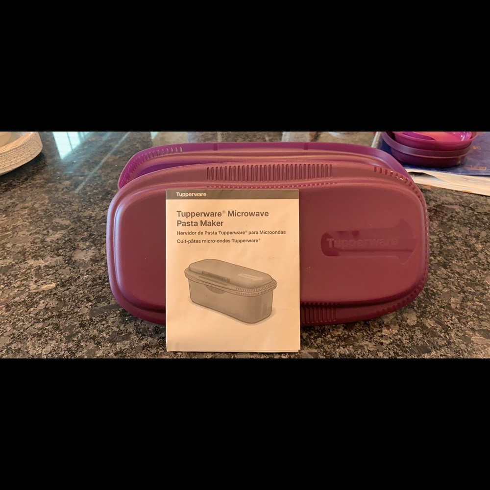 Tupperware Microwave Pasta Maker